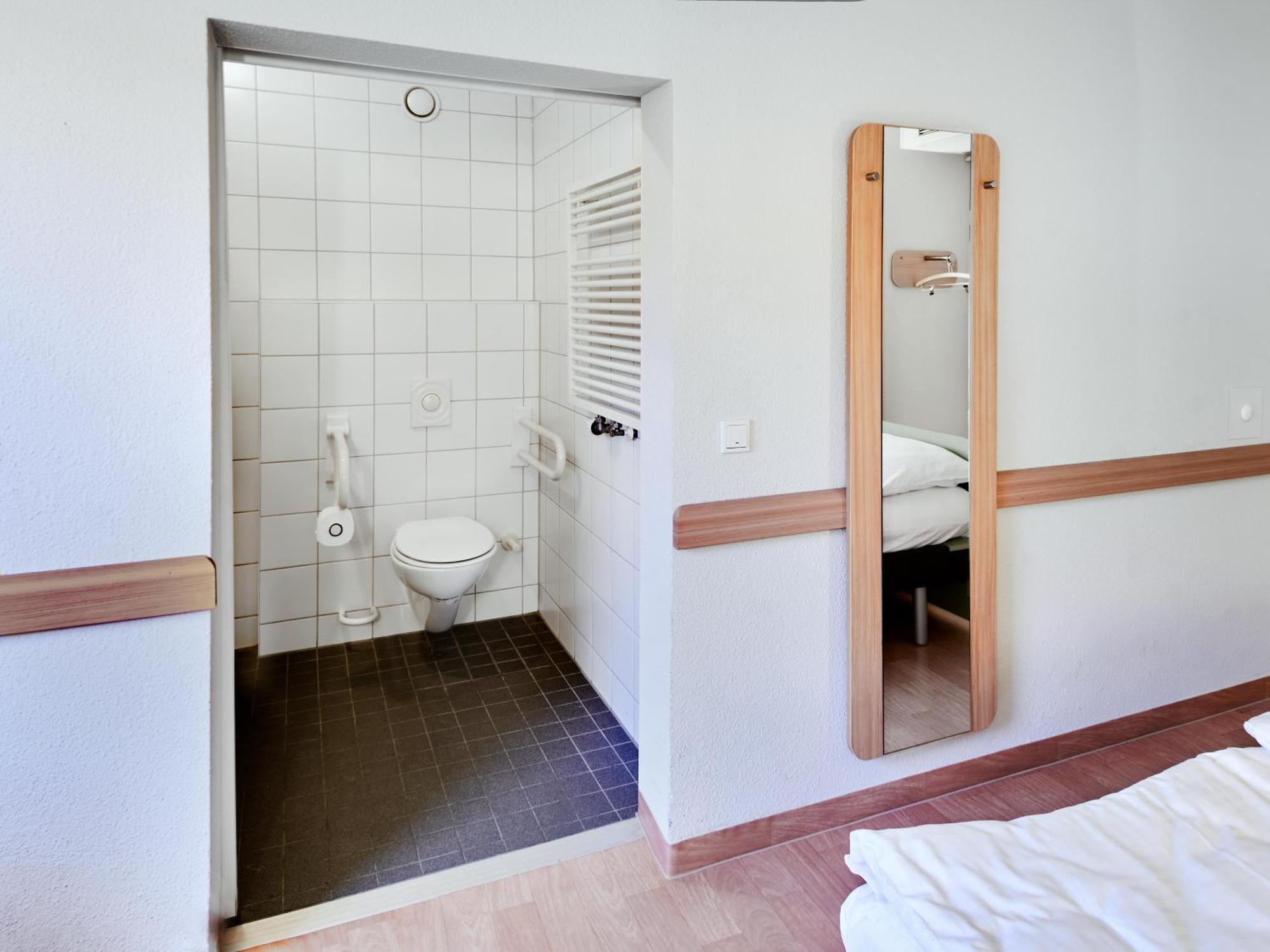 ibis budget Köln Marsdorf Exteriör bild