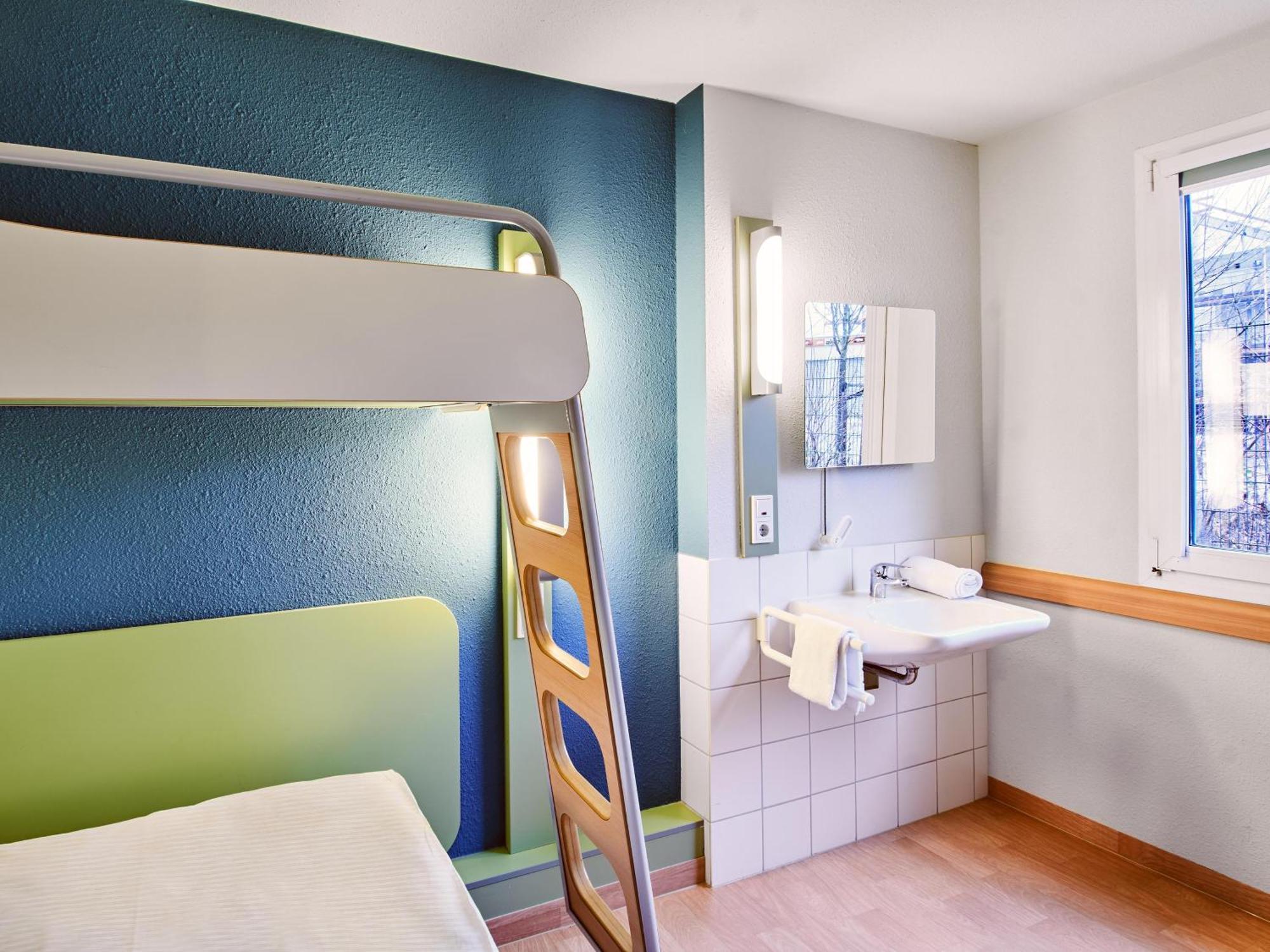 ibis budget Köln Marsdorf Exteriör bild